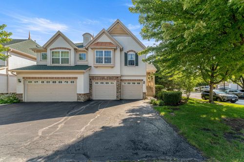 2137 Shadow Creek Ct, Vernon Hills, IL, 60061-4567 | Card Image