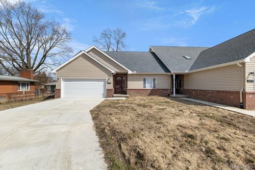 24796 Ashley Ct, Redford, MI, 48239-2623 | Card Image