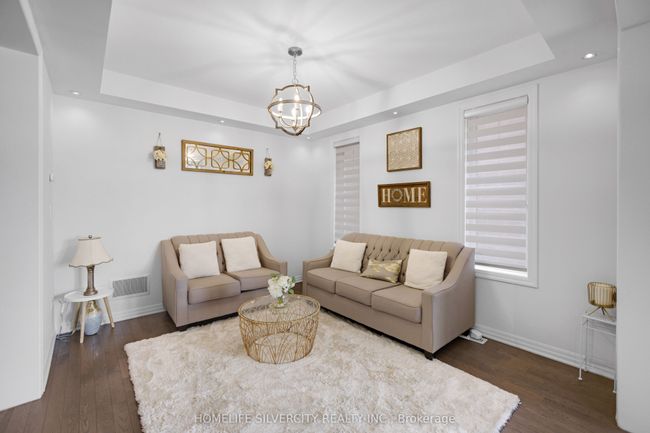 13 Minna Trail, House other with 6 bedrooms, 4 bathrooms and 4 parking in Brampton ON | Image 10