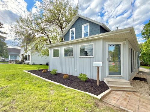 807 E Main, Bellevue, OH, 44811 | Card Image