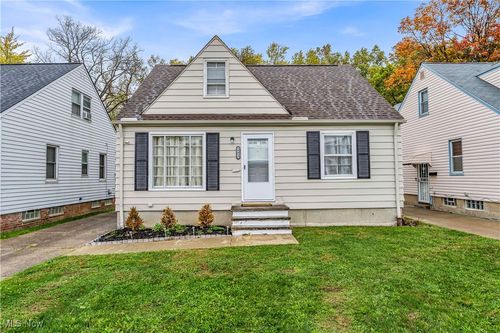 14417 Corridon Ave, Maple Heights, OH, 44137-3232 | Card Image