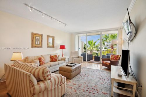 ph-1-701 Crandon Blvd, Key Biscayne, FL, 33149-2220 | Card Image
