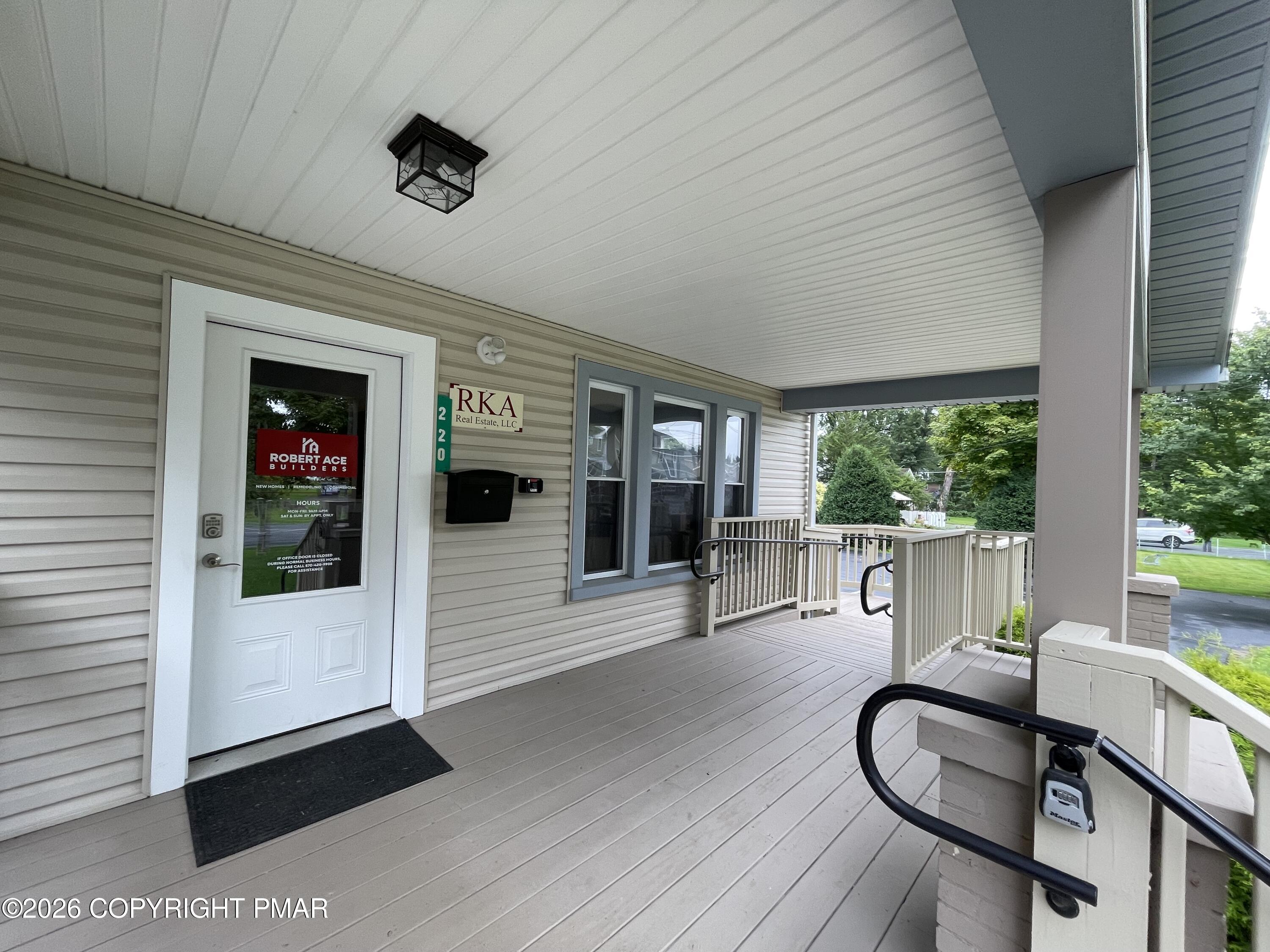 220 Learn Rd, Tannersville, PA 18372