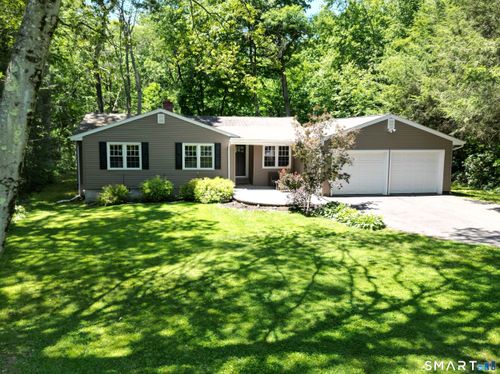 41 Hemlock Trl, Trumbull, CT, 06611-3344 | Card Image