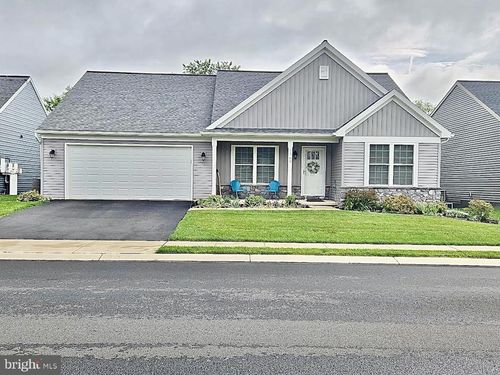 2069 Spring Wood Ln, MECHANICSBURG, PA, 17055-4064 | Card Image