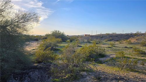 Lot 17 S Douglas Ln, Yucca, AZ, 86438 | Card Image