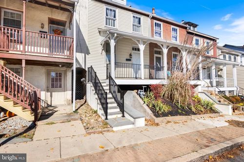 311 E State St, KENNETT SQUARE, PA, 19348-3113 | Card Image