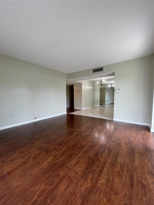 111-4158 Inverrary Drive, Lauderhill, FL, 33319 | Card Image