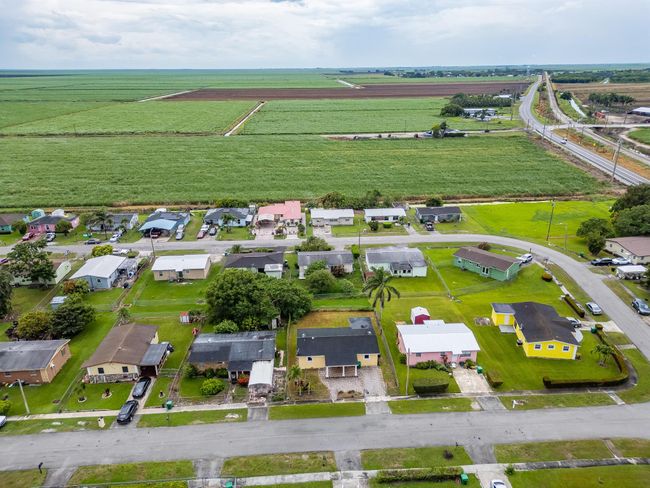 1528 Singletary Ave, House other with 4 bedrooms, 2 bathrooms and null parking in Pahokee FL | Image 24