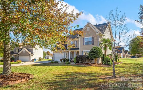 1450 J C Raulston Ct, Hickory, NC, 28602-7235 | Card Image
