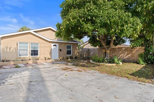 3609 Windsor Avenue, West Palm Beach, FL, 33407 | Card Image