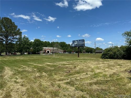 576 1st Ave W, Reform, AL, 35481-2376 | Card Image