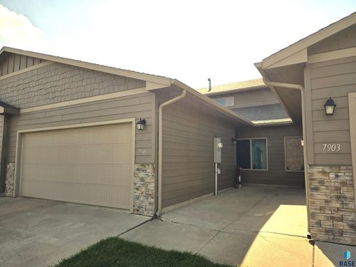 7905 S Merrit Pl, Sioux Falls, SD, 57108-4508 | Card Image