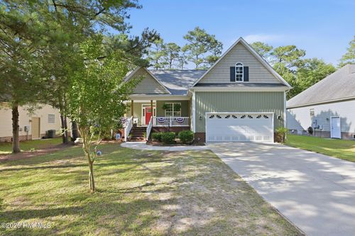 1013 Barkentine Dr, New Bern, NC, 28560-7146 | Card Image