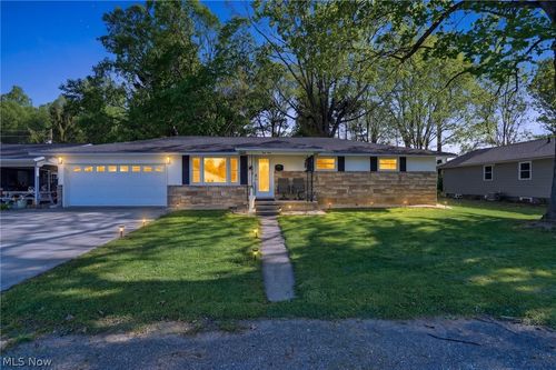 34 Poplar Dr, Zanesville, OH, 43701-6322 | Card Image