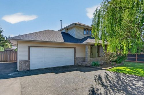 869 Nicholls Rd, Campbell River, BC, V9W3P7 | Card Image