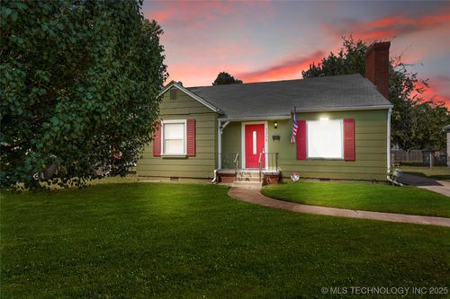 1308 Yale Ave, Tulsa, OK, 74112-6214 | Card Image