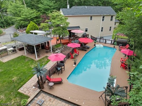 19 Elm St, Haskell, NJ, 07420-1546 | Card Image