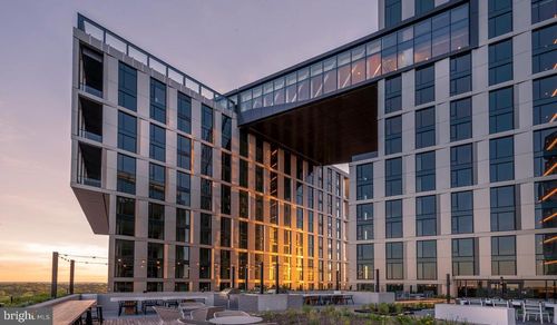 2b-e-1006-4710 Elm Street, BETHESDA, MD, 20814 | Card Image