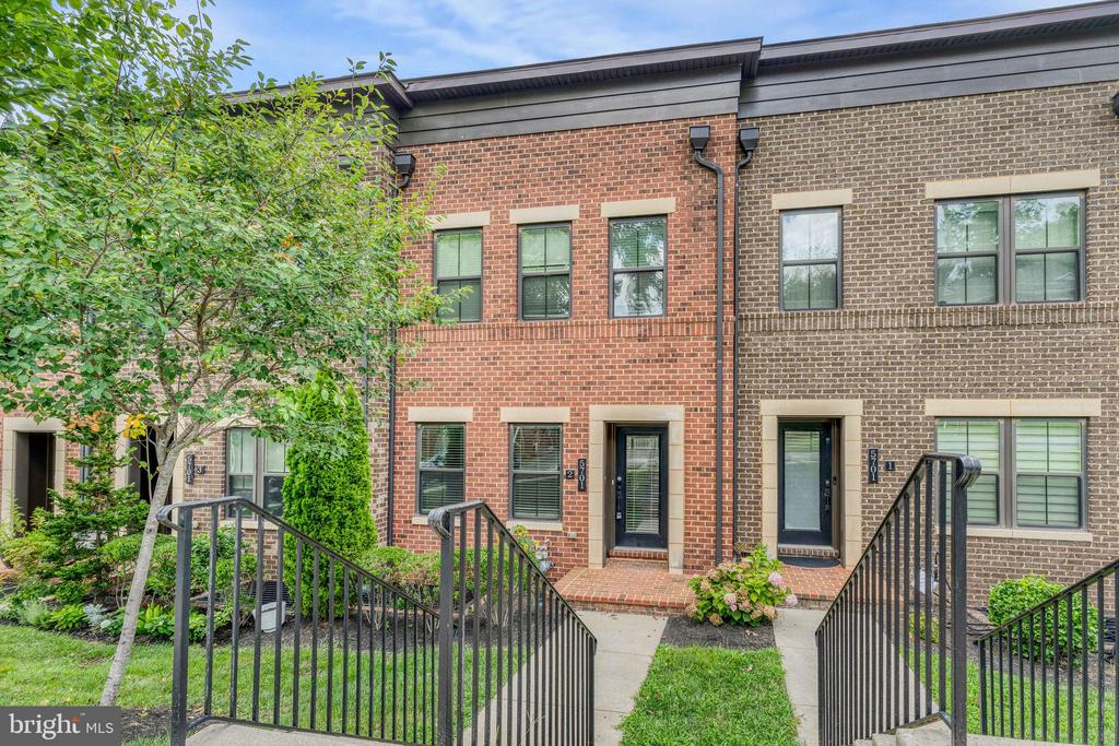 Residential Lease in ARLINGTON 2