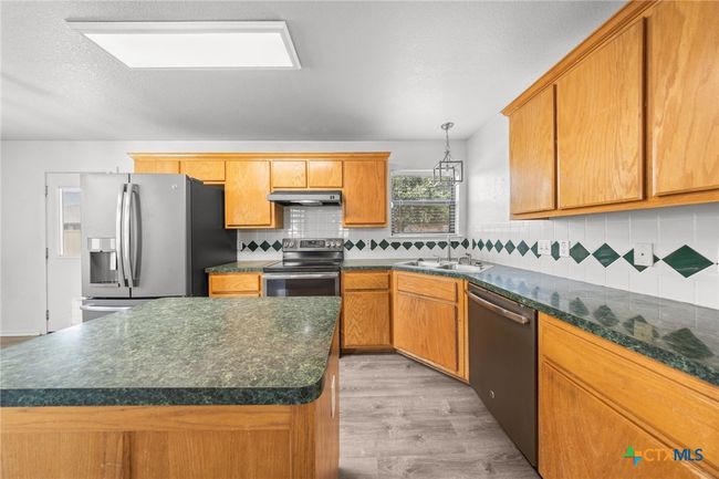 Kitchen view 2 | Image 11