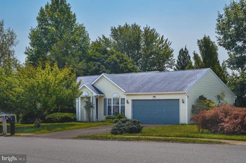 16 Hoffheins Dr, NEW FREEDOM, PA, 17349-9686 | Card Image