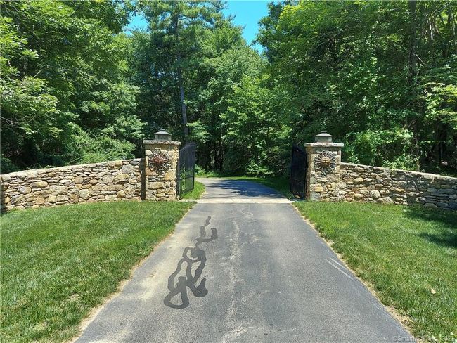 612 Cook Hill Rd, Home with 0 bedrooms, 0 bathrooms and null parking in Killingly CT | Image 33