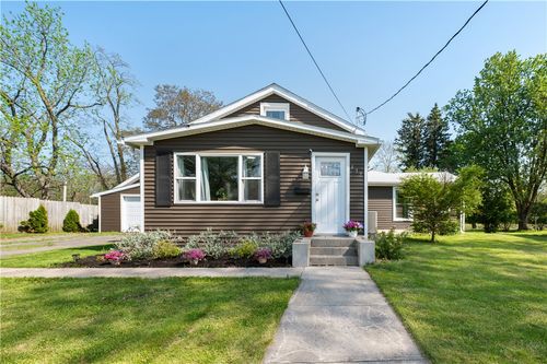 437 East State Street, Albion, NY, 14411 | Card Image