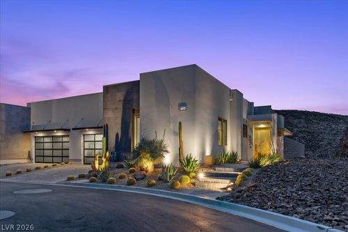 692 Scenic Cliff Dr, Henderson, NV, 89012-7316 | Card Image