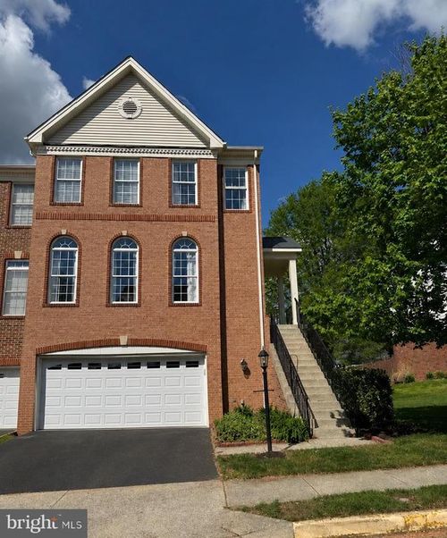 111 Misty Pond Ter, PURCELLVILLE, VA, 20132-6142 | Card Image