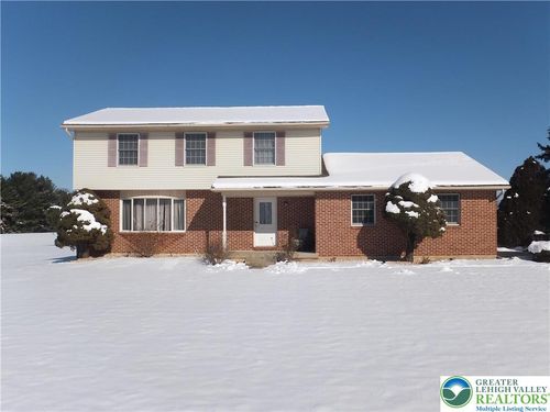 1207 Kressler Rd, Allentown, PA, 18103-9733 | Card Image