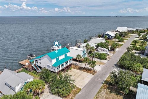 327 Port Royal St, Dauphin Island, AL, 36528-4201 | Card Image
