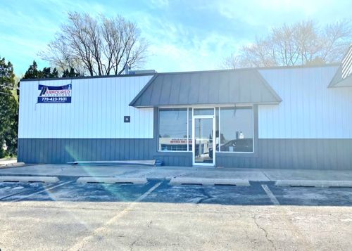 111 N Alpine Rd, ROCKFORD, IL, 61107-4901 | Card Image