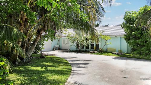 808 Country Club Dr, North Palm Beach, FL, 33408-3712 | Card Image