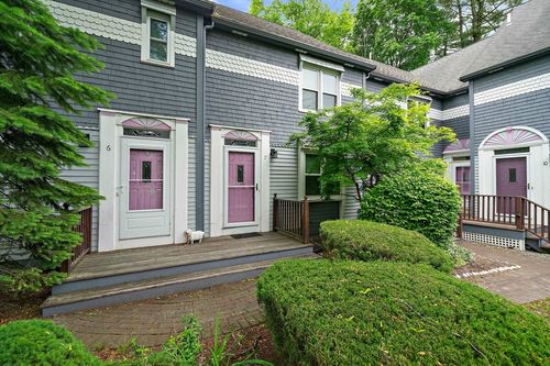 apt-7-141 Pleasant St, Attleboro, MA, 02703-2382 | Card Image