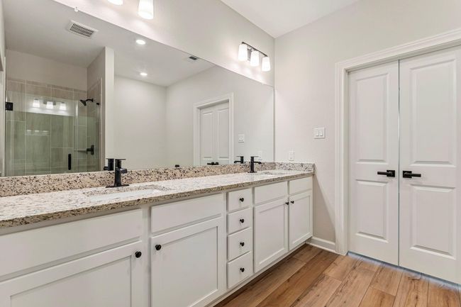 10514 Sutter Creek Dr, House other with 4 bedrooms, 2 bathrooms and 2 parking in Iowa Colony TX | Image 10