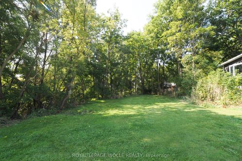 150 Brewery St, Baden, ON, N3A2S8 | Card Image