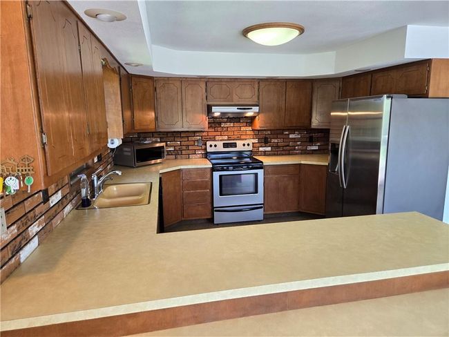 33295 Bethel Church Rd, House other with 3 bedrooms, 3 bathrooms and null parking in Osawatomie KS | Image 17