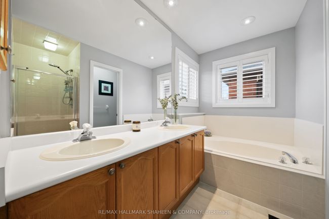 150 Thicket Cres, House other with 5 bedrooms, 4 bathrooms and 2 parking in Pickering ON | Image 25