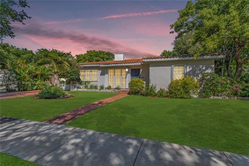 1875 Alamanda Dr, North Miami, FL, 33181-2601 | Card Image