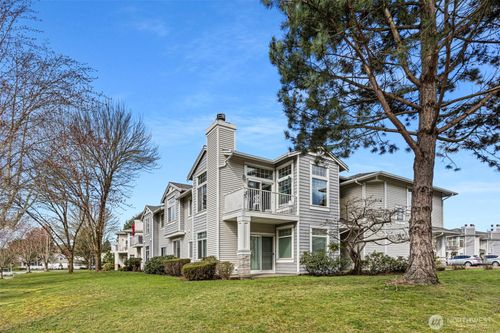 3-2-23221 58th Ave S, Kent, WA, 98032-6473 | Card Image