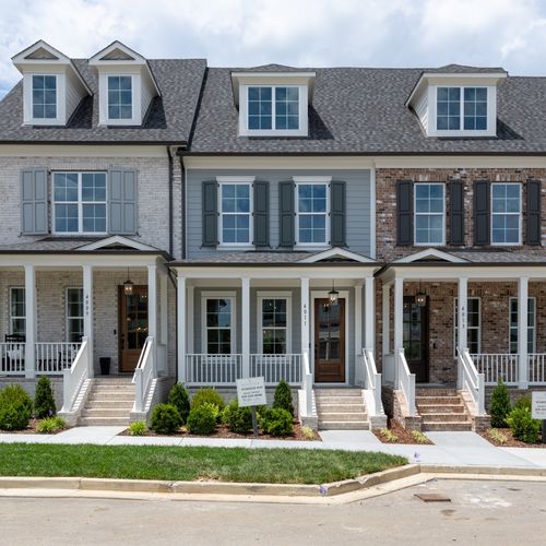 4011 Forestside Dr, Franklin, TN, 37064-4575 | Card Image