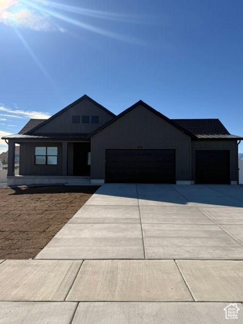 853 W Cherry St, Grantsville, UT, 84029-3733 | Card Image