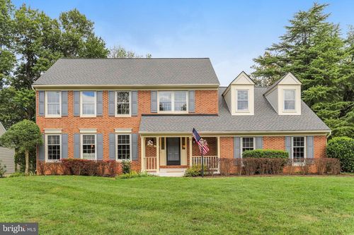 1 Byron Ct, STERLING, VA, 20165-6241 | Card Image
