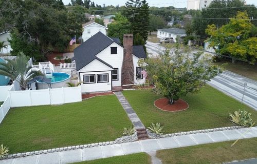 2401 8th Ave N, St Petersburg, FL, 33713-7025 | Card Image