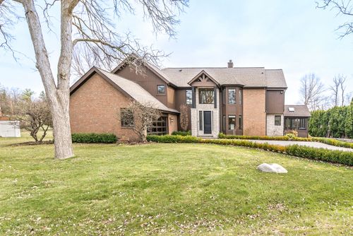 3403 Chickering Ln, Bloomfield Hills, MI, 48302-1417 | Card Image