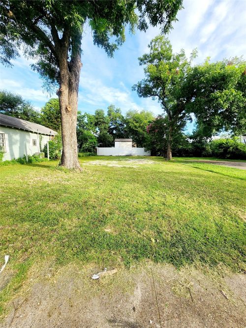 2309 Romine Ave, Dallas, TX, 75215-3775 | Card Image