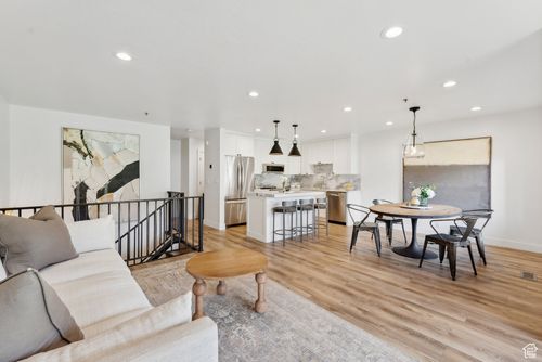 apt-3-984 Uri Ln, Midway, UT, 84049-6130 | Card Image