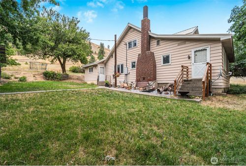 a-792 E 3rd Ave, Kettle Falls, WA, 99141-5163 | Card Image