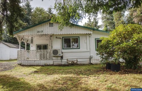 317 Se Swan Ave, Siletz, OR, 97380-2078 | Card Image